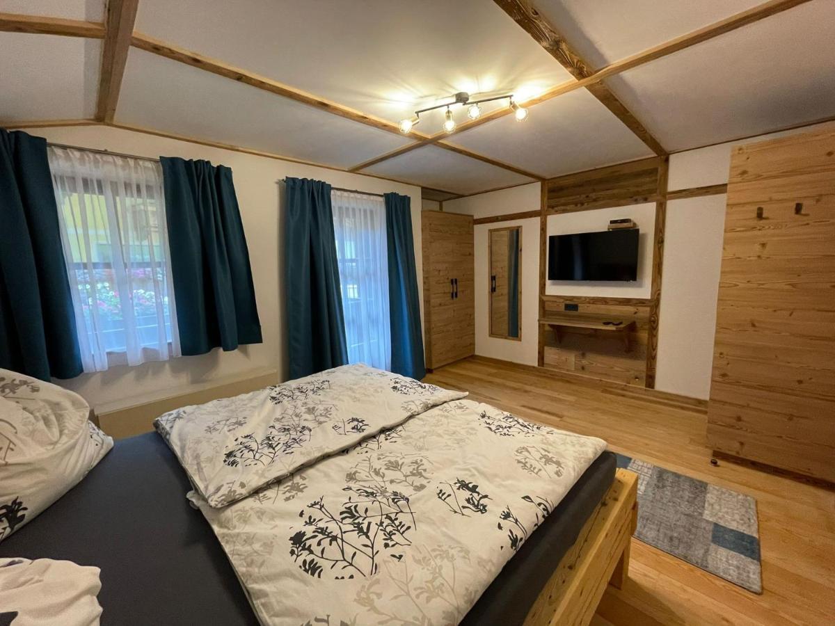 Ferienwohnung Rohrmoser Mit 2 Schlafzimmern Hüttschlag Exterior foto