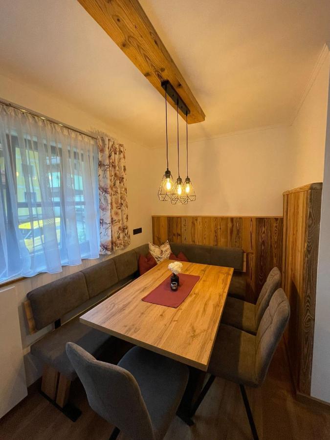 Ferienwohnung Rohrmoser Mit 2 Schlafzimmern Hüttschlag Exterior foto