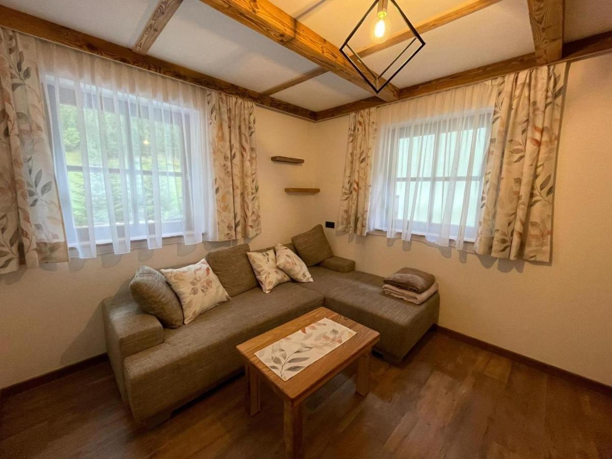 Ferienwohnung Rohrmoser Mit 2 Schlafzimmern Hüttschlag Exterior foto